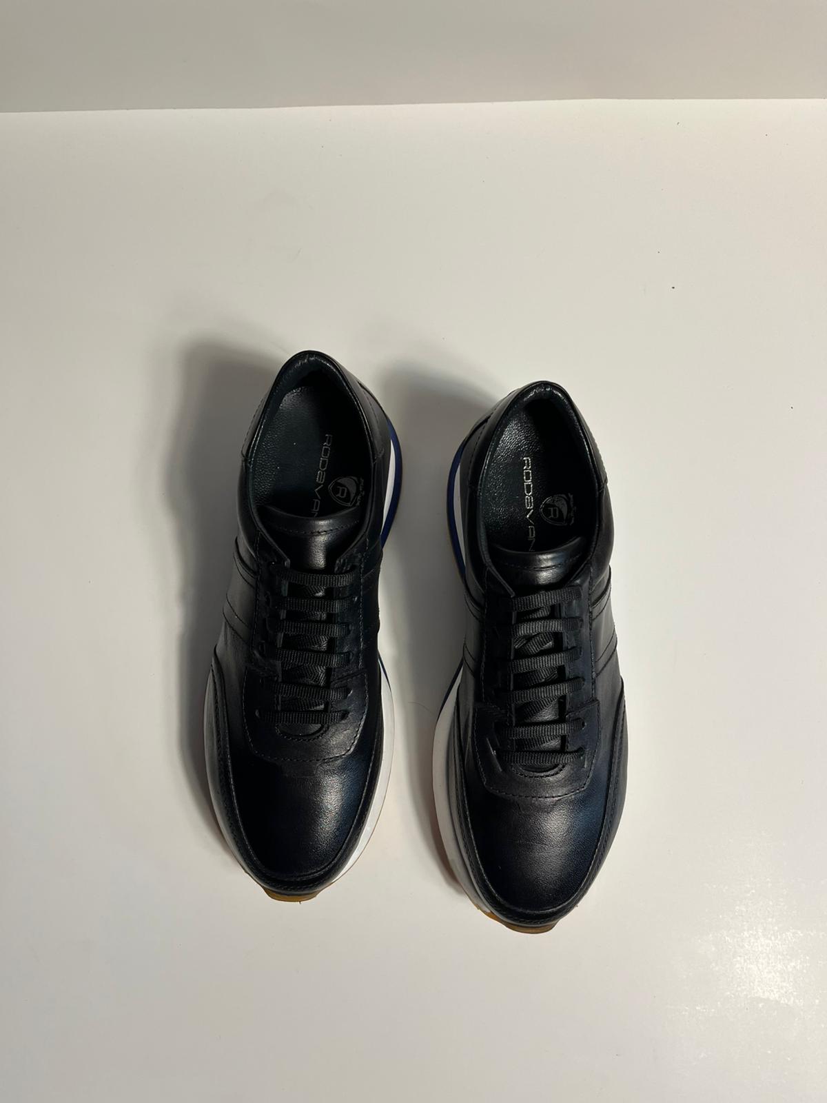 Zemor Siyah Deri Sneaker – Mavi Detaylı Erkek Spor Ayakkabı