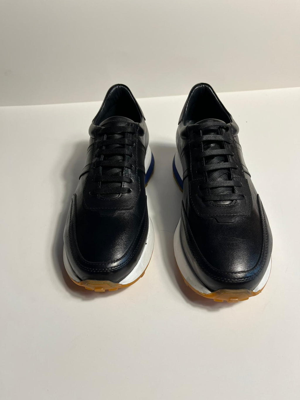 Zemor Siyah Deri Sneaker – Mavi Detaylı Erkek Spor Ayakkabı