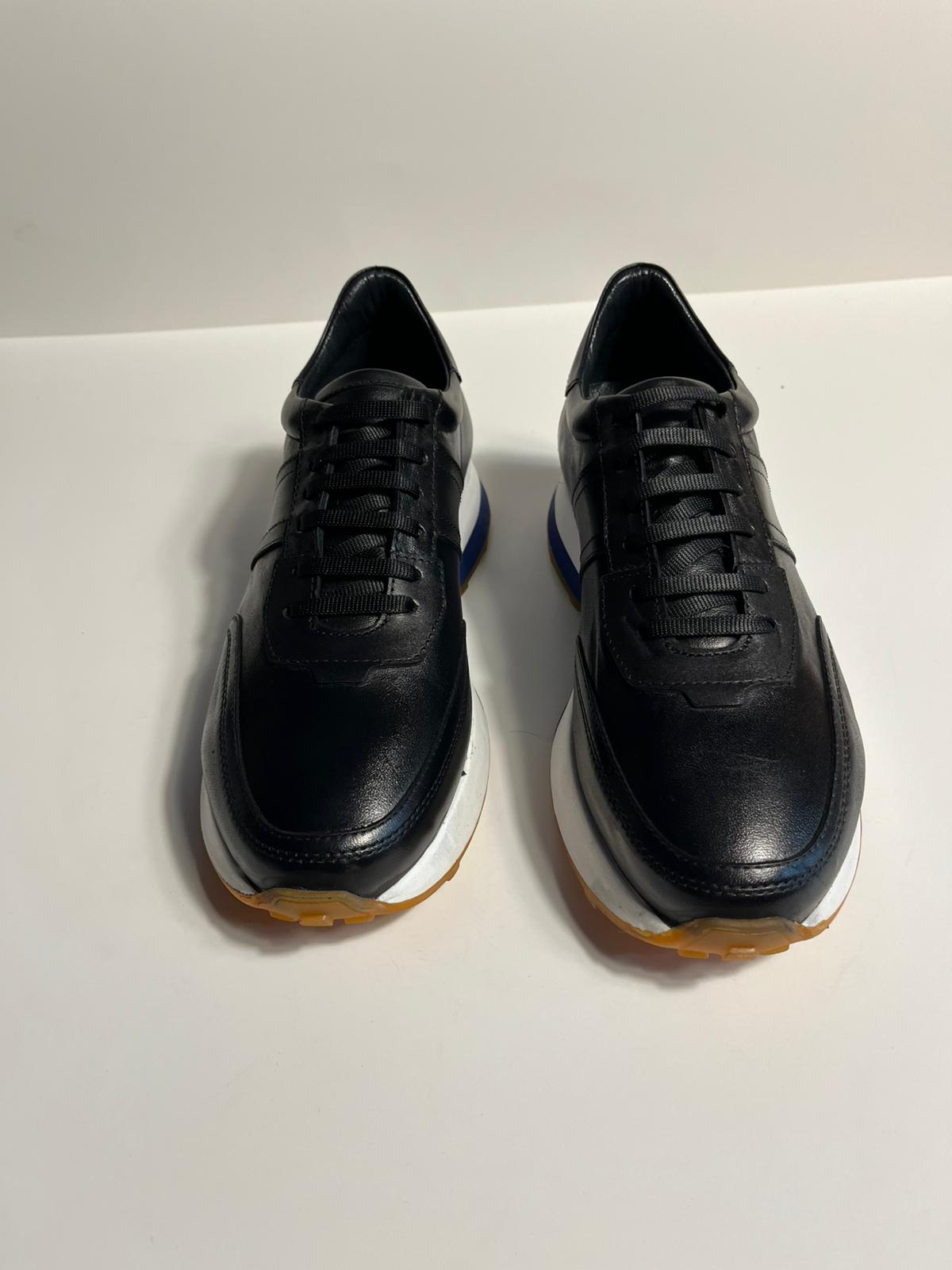 Zemor Siyah Deri Sneaker – Mavi Detaylı Erkek Spor Ayakkabı