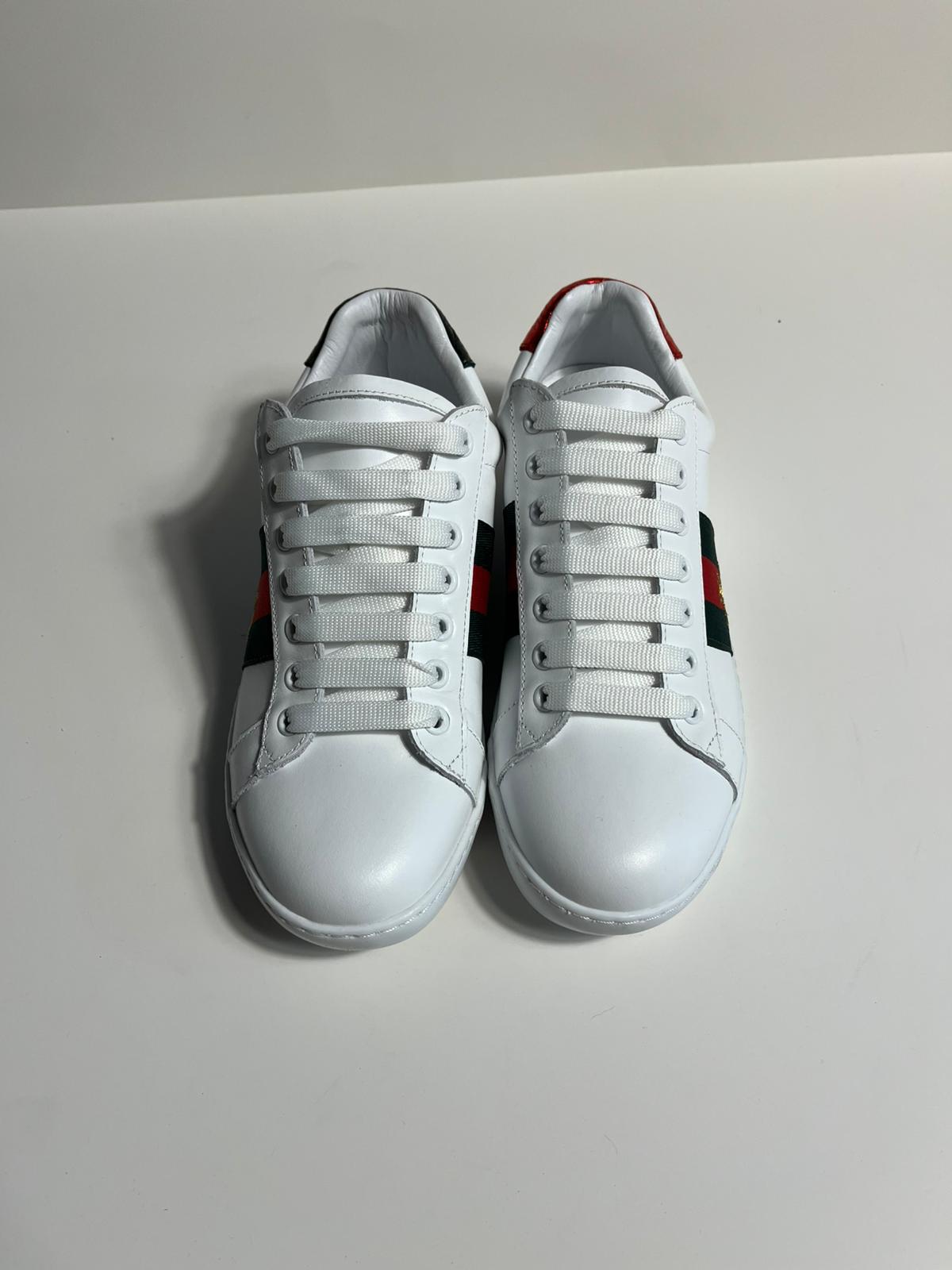 Gucci Unisex Beyaz Sneaker – Kırmızı & Siyah Detaylı