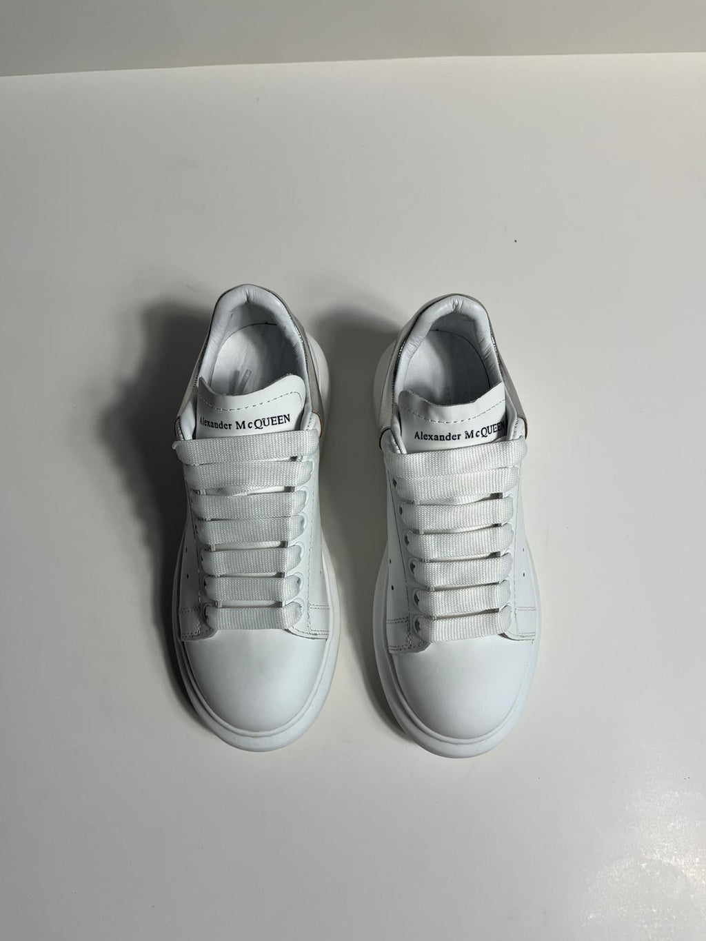 Unisex Beyaz Sneaker – Alexander McQueen Tarz, Kalın Tabanlı, 36-40 Numara
