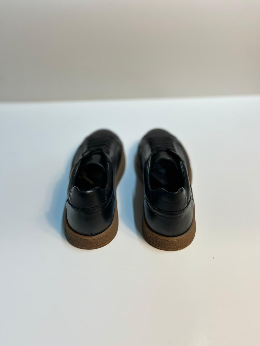 Zemor Erkek Hakiki Deri Günlük Sneaker – Siyah / Kahverengi Taban